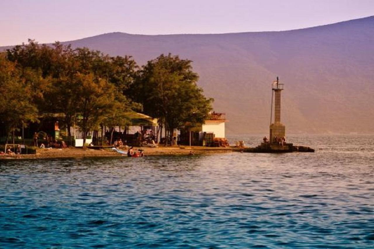 Paunovic Apartments Tivat Exterior foto